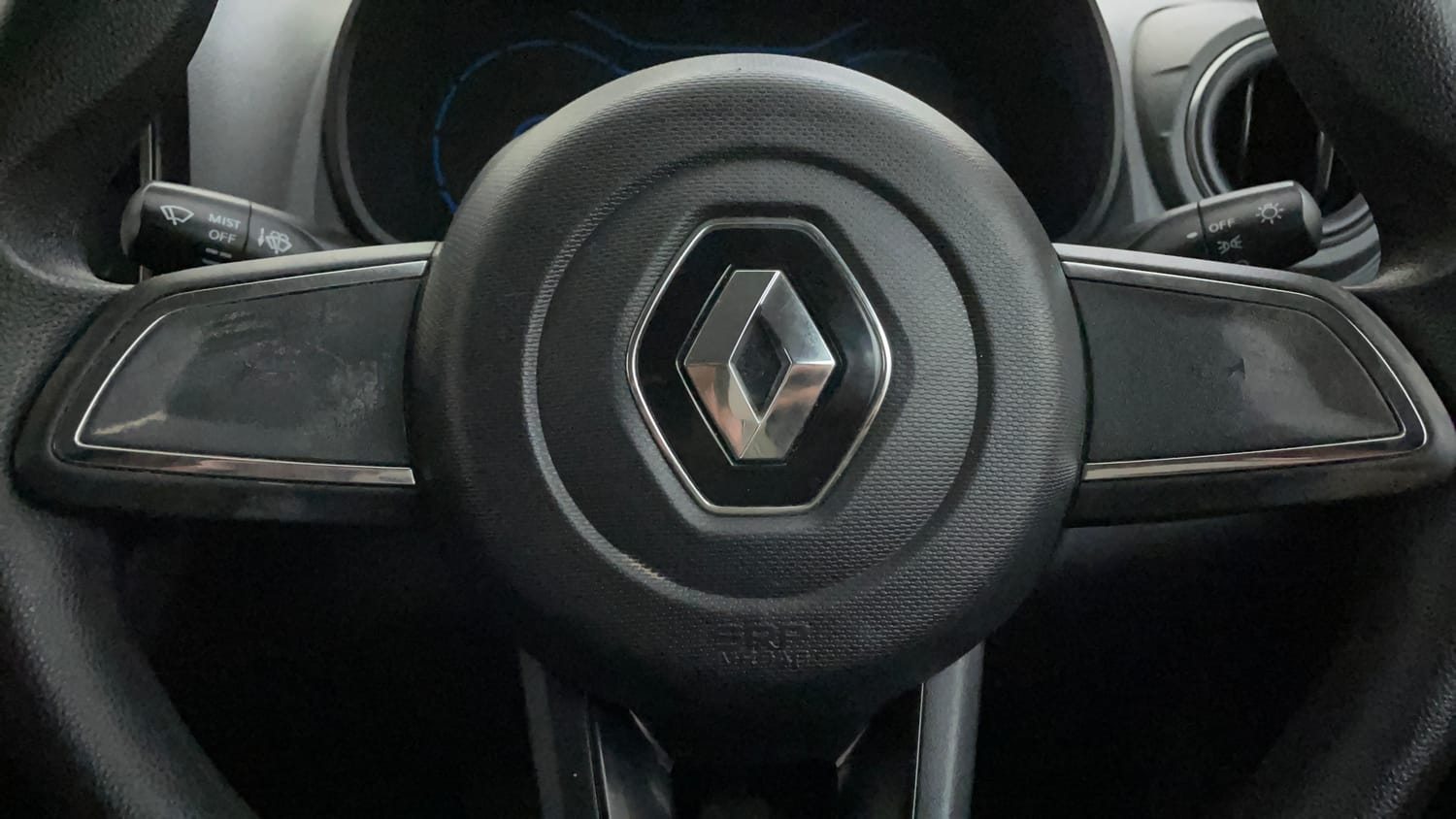 Used 2021 Renault Kwid RXT 1.0 AMT Opt Petrol Automatic top_features Airbags