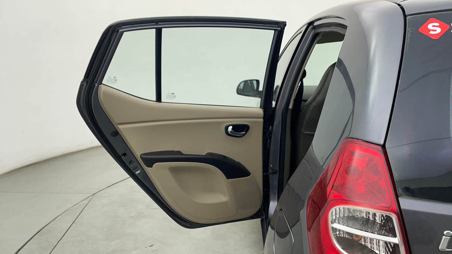 Used 2014 Hyundai i10 Sportz 1.1 iRDE2 Petrol Manual interior LEFT REAR DOOR OPEN VIEW