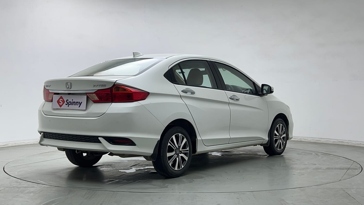 Used 2022 Honda City 4th Generation V Petrol Petrol Manual exterior RIGHT REAR CORNER VIEW