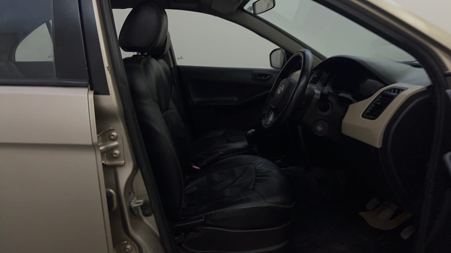 Used 2015 Tata Zest XE Petrol Petrol Manual interior RIGHT SIDE FRONT DOOR CABIN VIEW