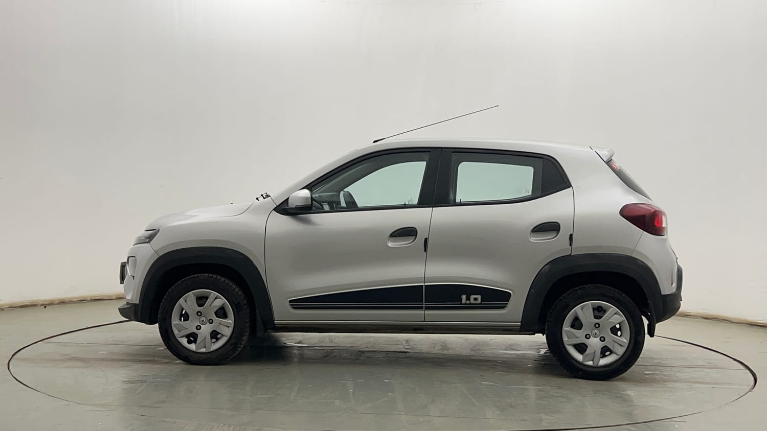 Used 2024 Renault Kwid RXT 1.0L AMT Petrol Automatic exterior LEFT SIDE VIEW