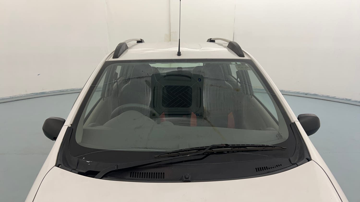 Used 2016 Datsun Redi-GO S Petrol Manual exterior FRONT WINDSHIELD VIEW