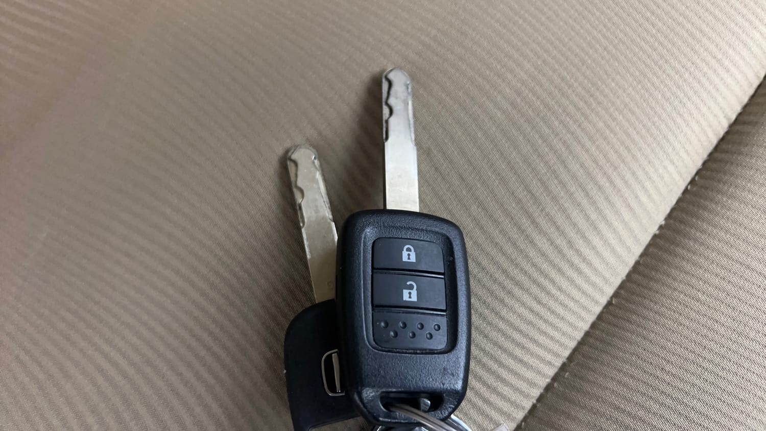 Used 2015 Honda City SV CVT Petrol Automatic extra CAR KEY VIEW