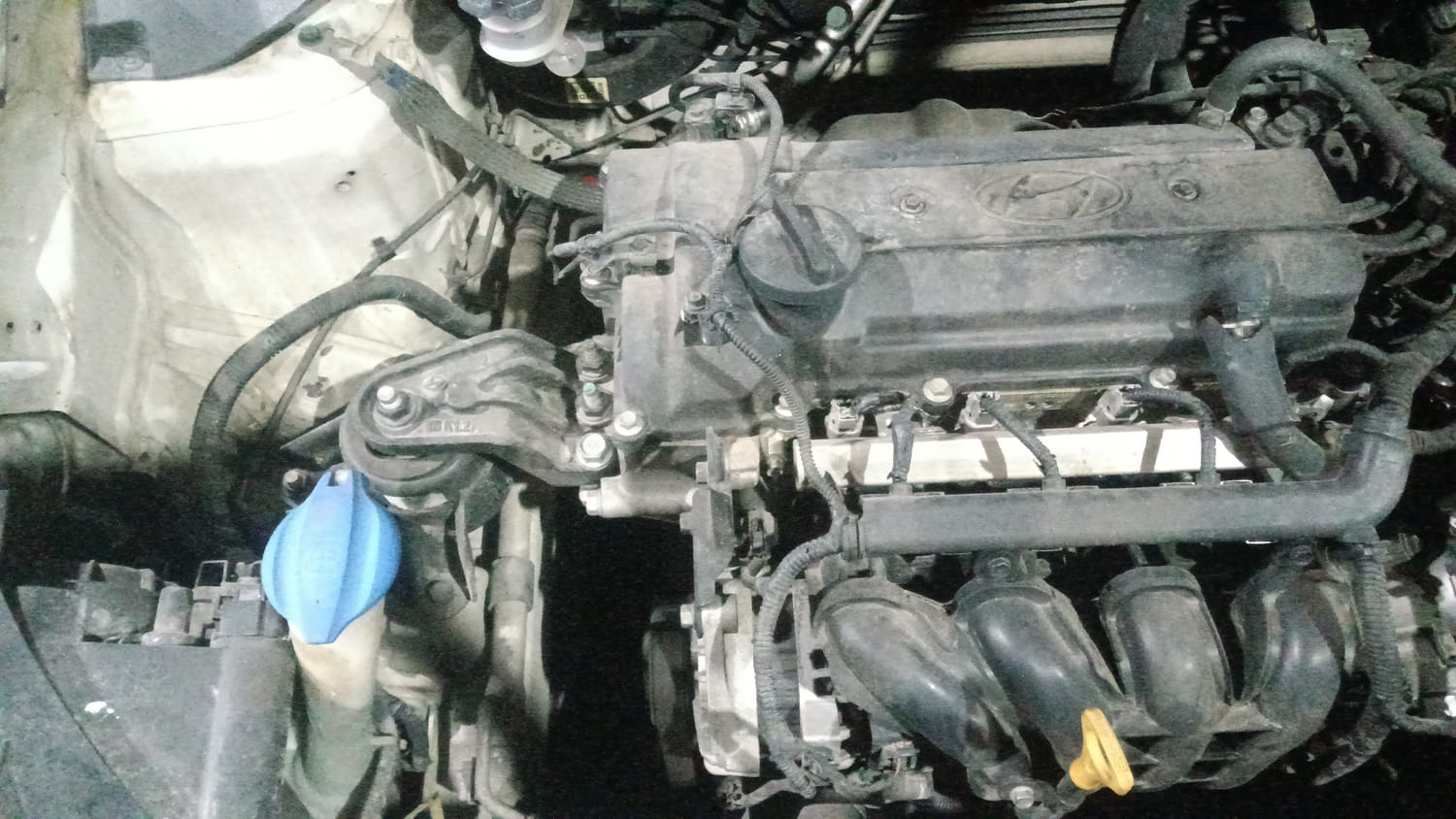 Used 2016 Hyundai Elite i20 Asta 1.2 Petrol Manual engine ENGINE RIGHT SIDE VIEW