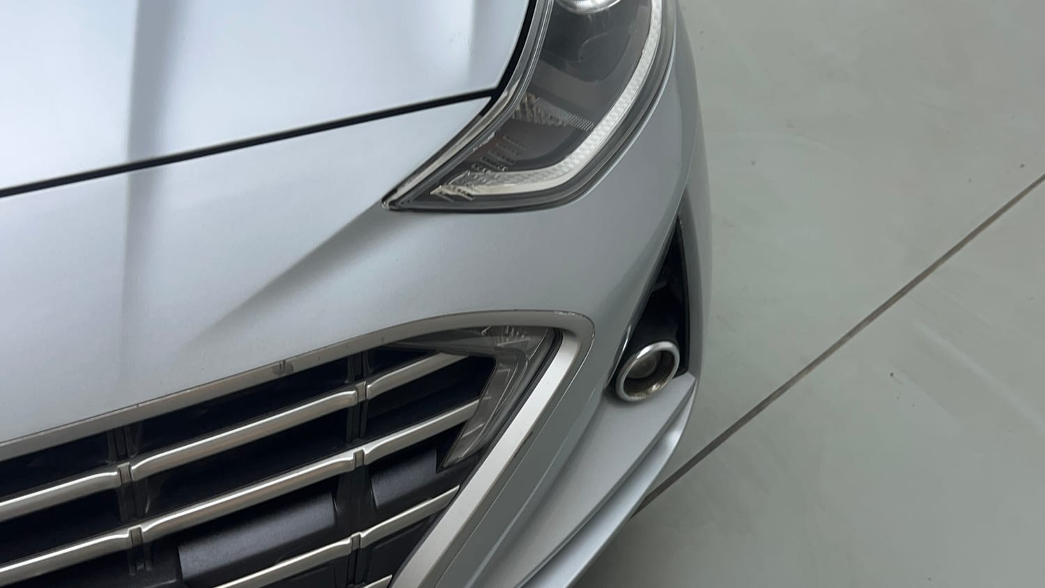 Used 2020 Hyundai Grand i10 Nios Sportz AMT 1.2 Kappa VTVT Petrol Automatic dents MINOR SCRATCH