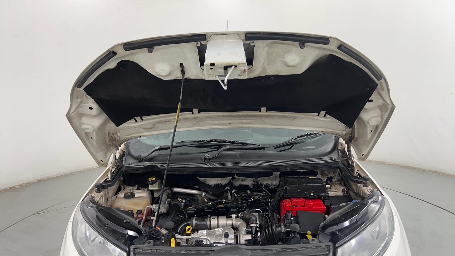 Used 2015 Ford EcoSport Trend 1.5 TDCi Diesel Manual engine ENGINE & BONNET OPEN FRONT VIEW
