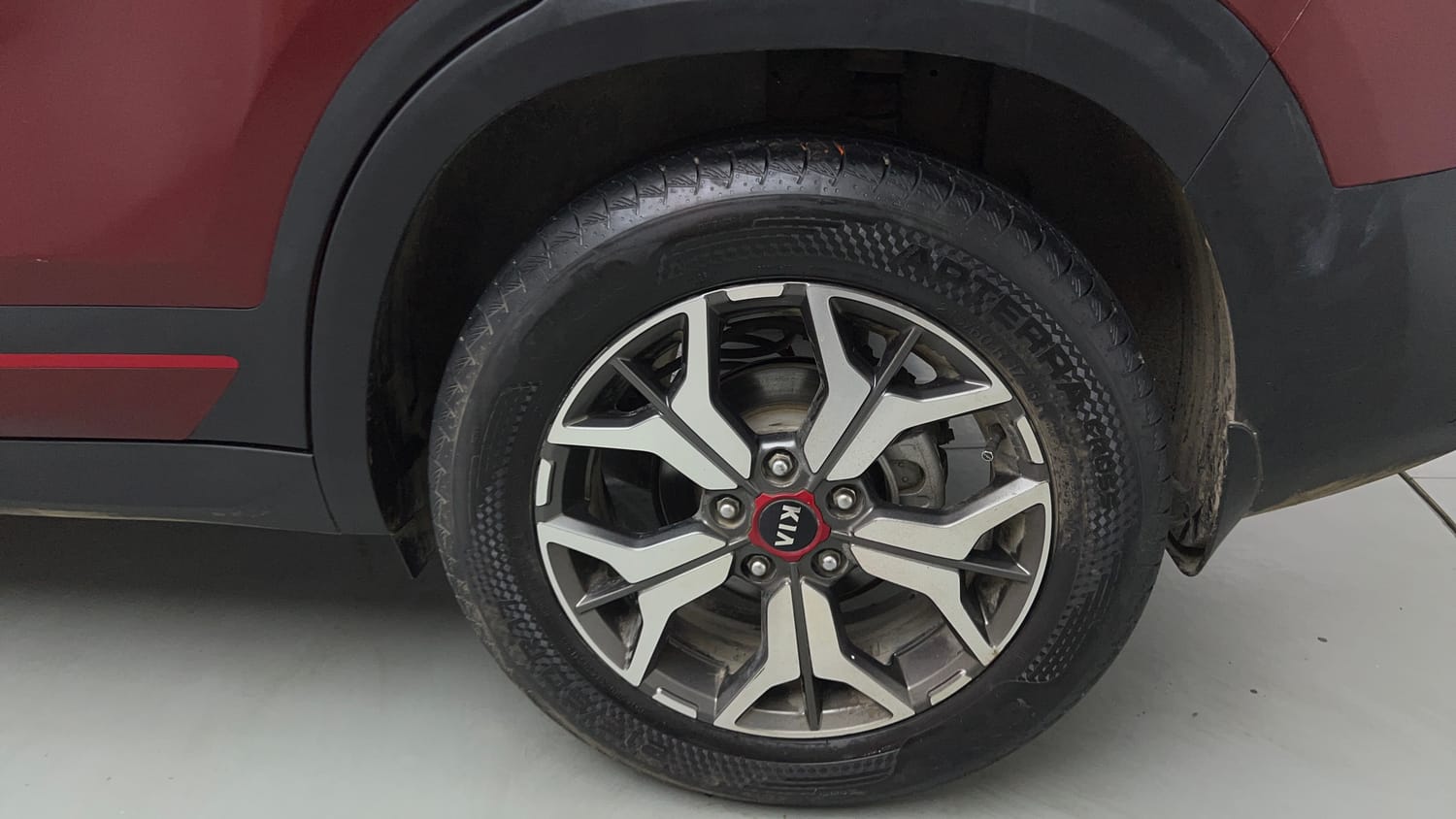 Used 2021 Kia Seltos GTX Plus DCT 1.4 Petrol Automatic tyres LEFT REAR TYRE RIM VIEW