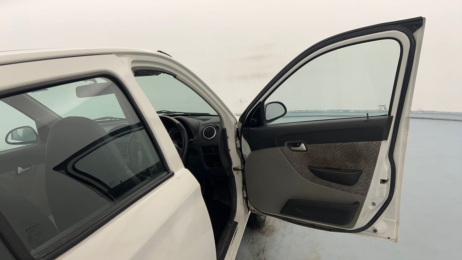 Used 2017 Maruti Suzuki Alto 800 LXi Petrol Manual interior RIGHT FRONT DOOR OPEN VIEW