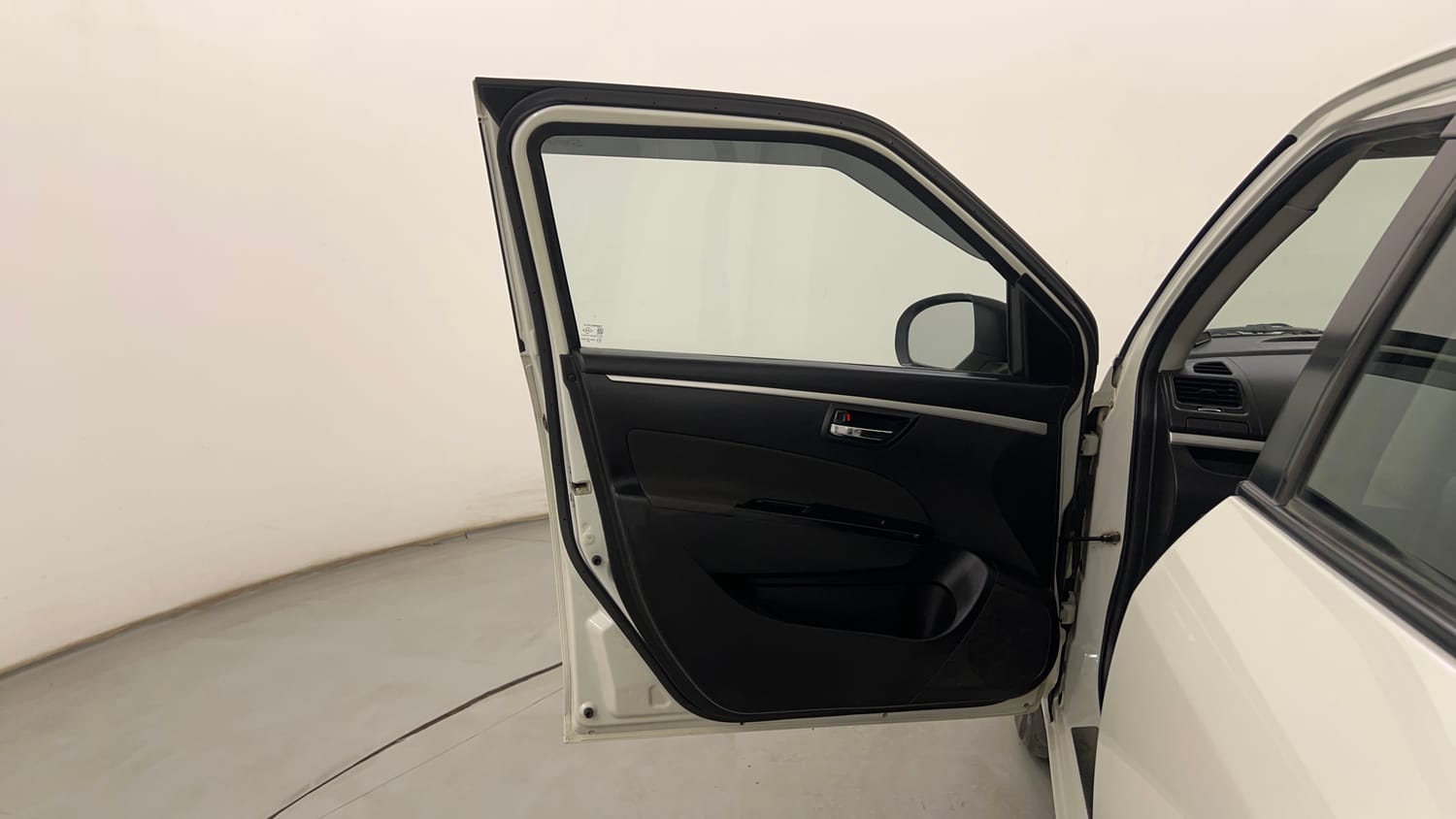 Used 2015 Maruti Suzuki Swift VXi Petrol Manual interior LEFT FRONT DOOR OPEN VIEW