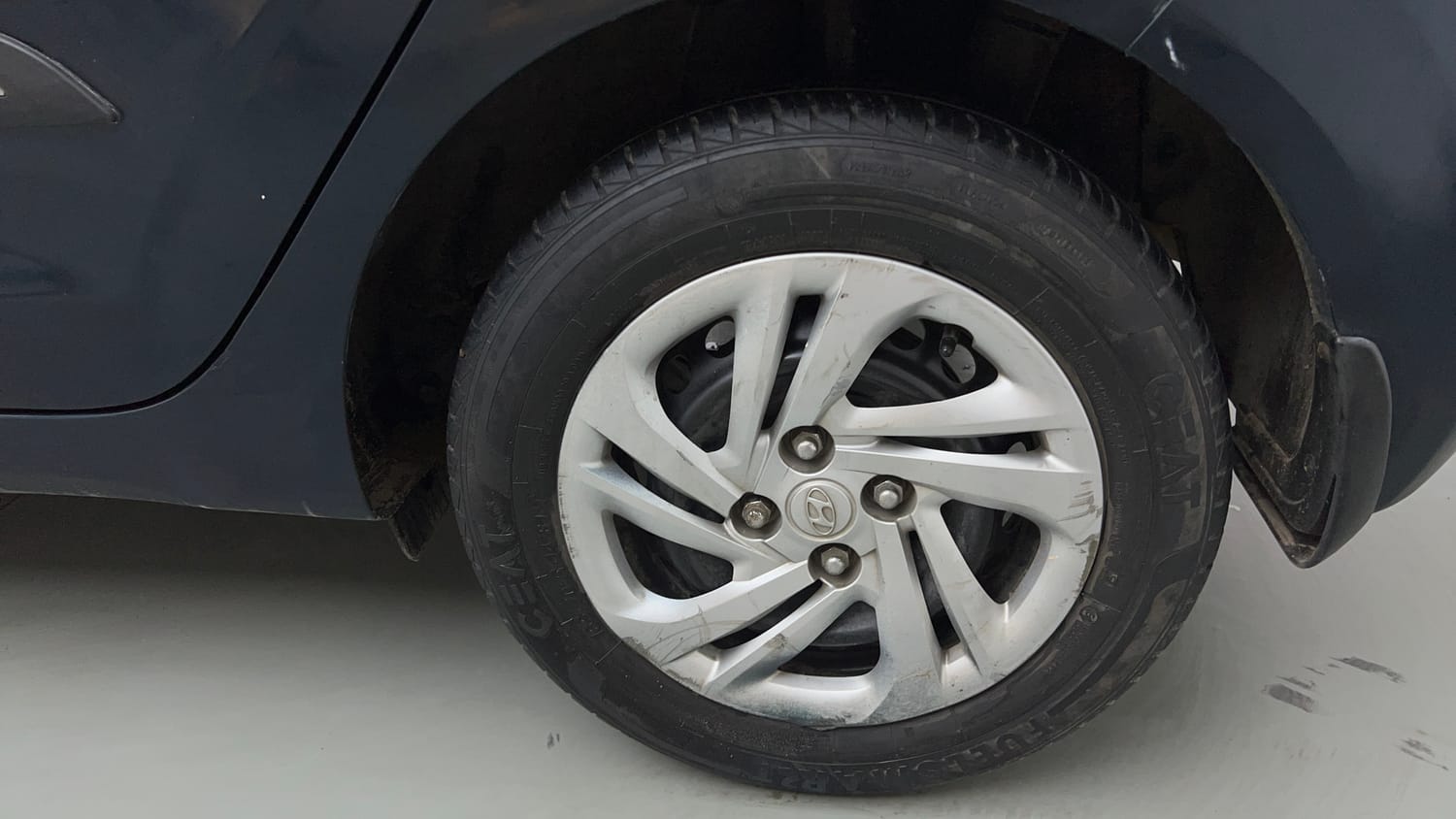 Used 2021 Hyundai Grand i10 Nios Magna 1.2 Kappa VTVT Petrol Manual tyres LEFT REAR TYRE RIM VIEW