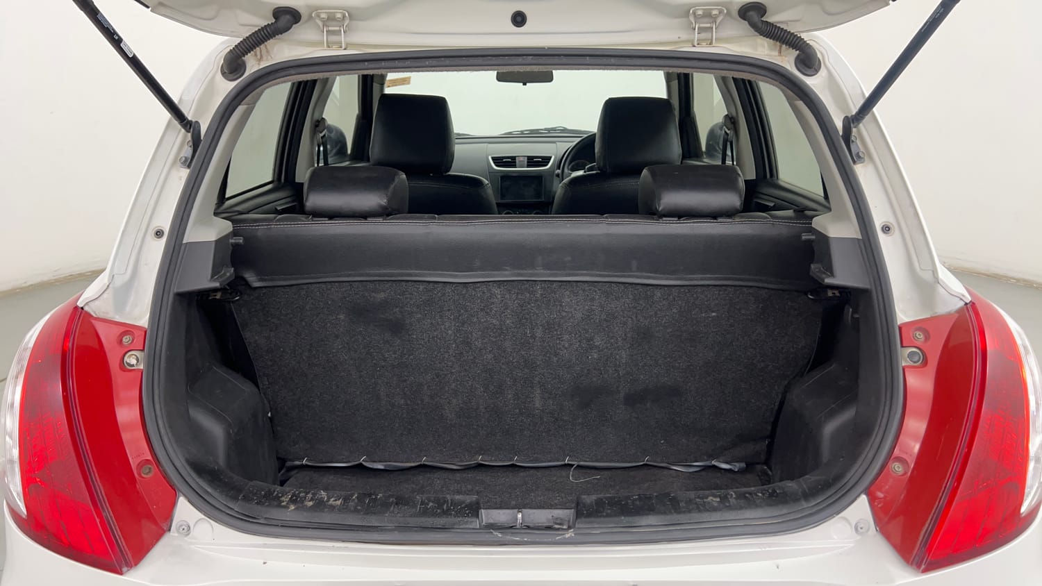 Used 2012 Maruti Suzuki Swift VDi Diesel Manual interior DICKY INSIDE VIEW