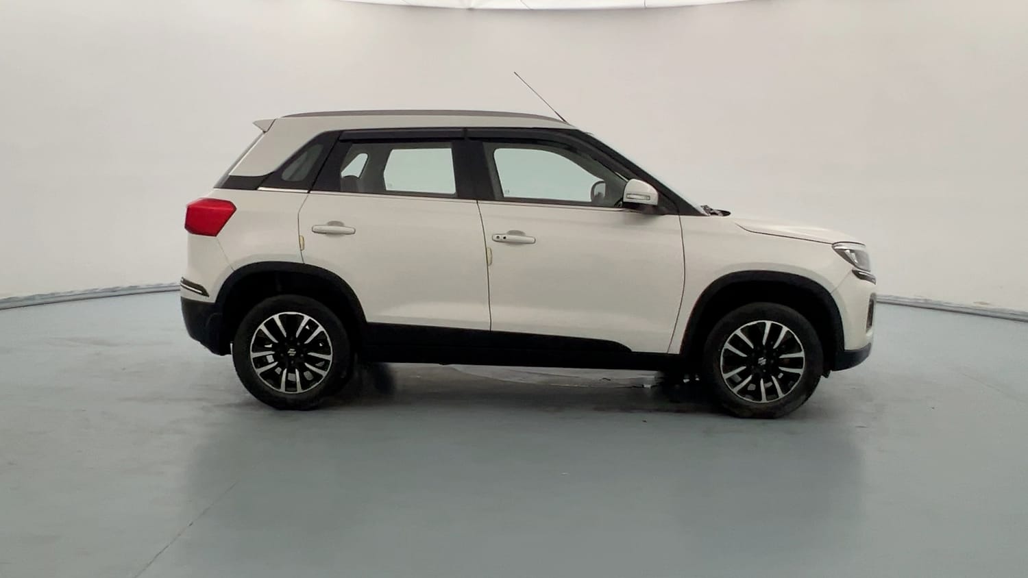 Used 2020 maruti-suzuki Vitara Brezza ZXi Plus Petrol Manual exterior RIGHT SIDE VIEW