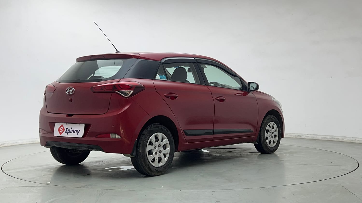 Used 2015 Hyundai Elite i20 Sportz 1.2 Petrol Manual exterior RIGHT REAR CORNER VIEW