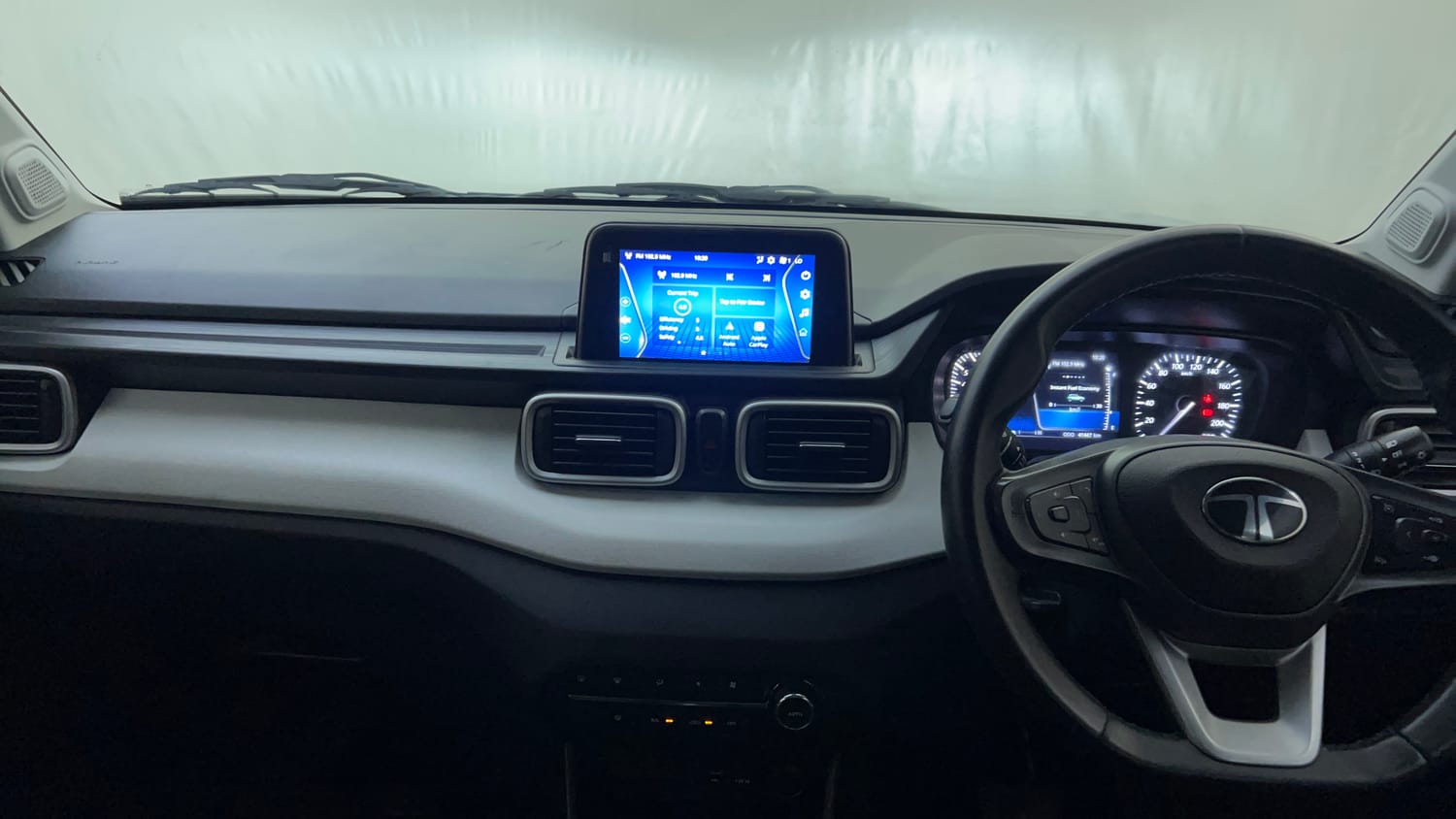 Used 2024 Tata Punch Creative Dual Tone AMT Petrol Automatic interior MUSIC SYSTEM & AC CONTROL VIEW
