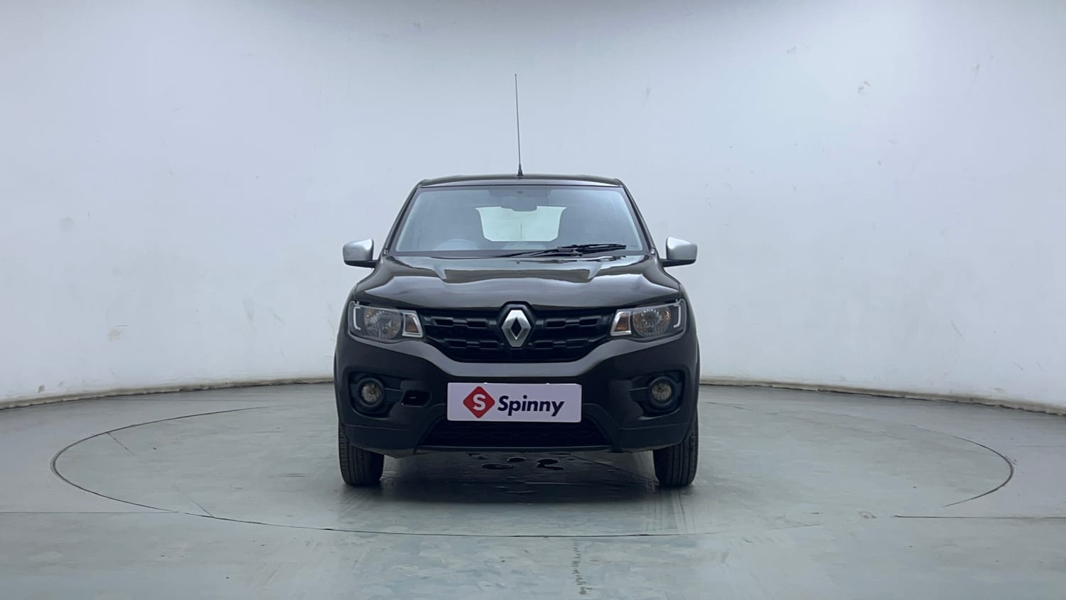 Used 2018 Renault Kwid 1.0 RXT Petrol Manual exterior FRONT VIEW
