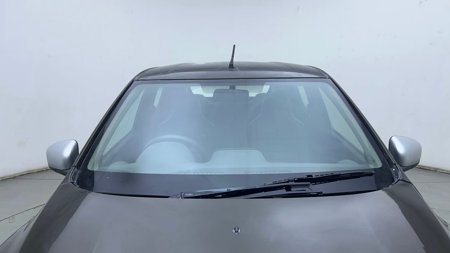 Used 2017 Renault Kwid 1.0 RXT AMT Petrol Automatic exterior FRONT WINDSHIELD VIEW