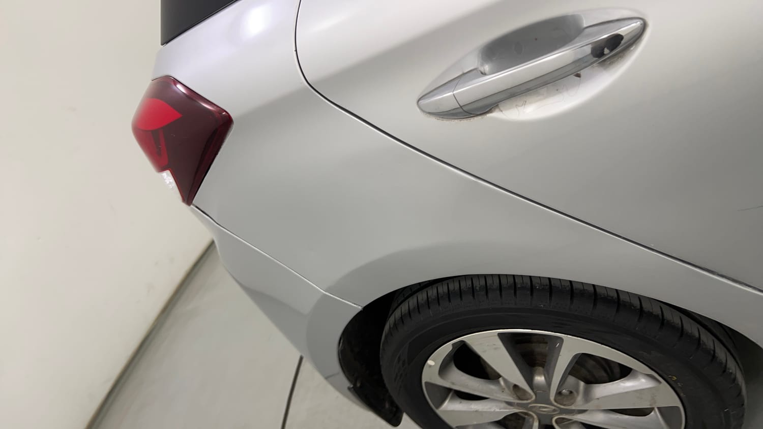 Used 2018 Hyundai Elite i20 Asta 1.2 (O) Petrol Manual dents MINOR DENT