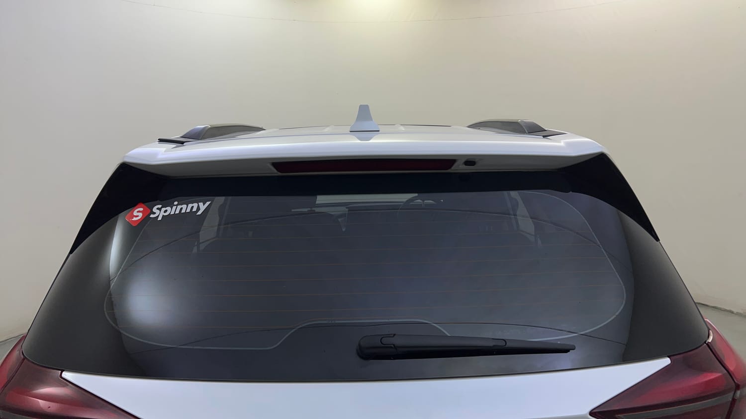 Used 2025 Mahindra XUV700 AX5 Diesel AT 7 STR Diesel Automatic exterior BACK WINDSHIELD VIEW