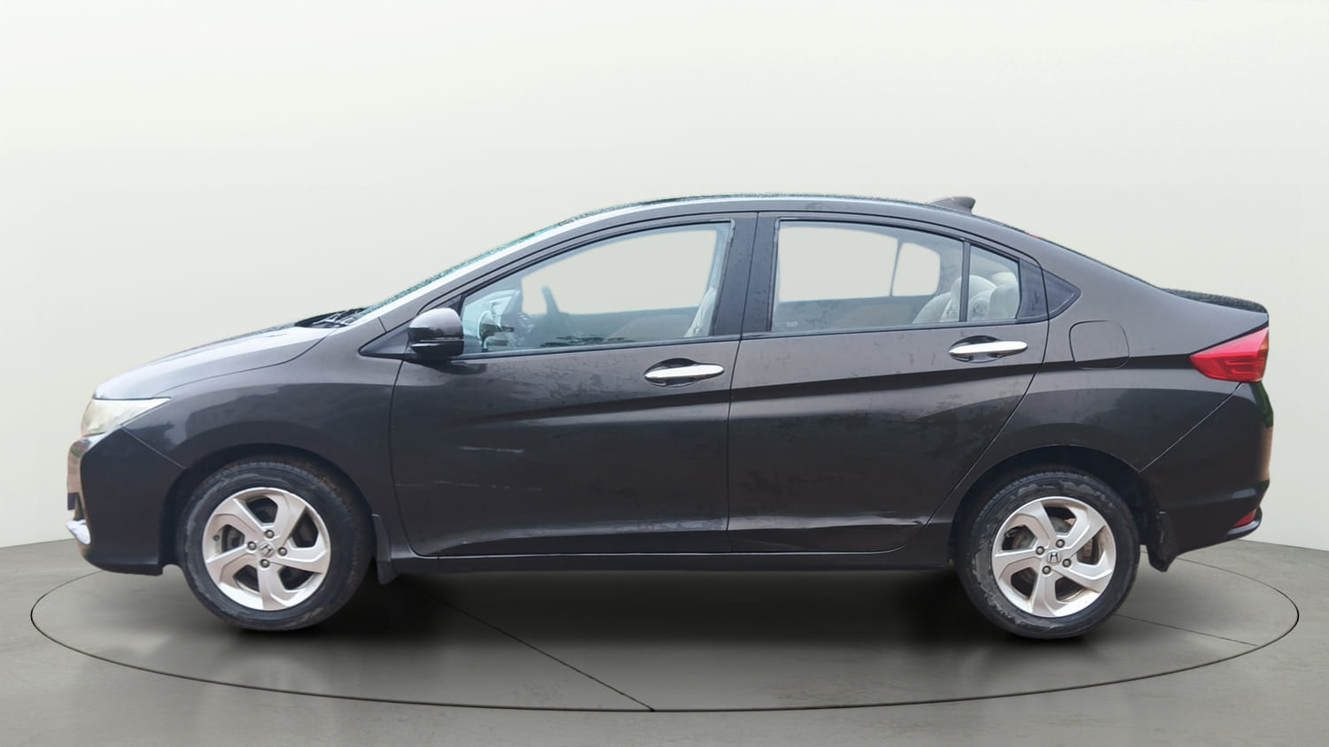 Used 2015 Honda City V Petrol Manual exterior LEFT SIDE VIEW