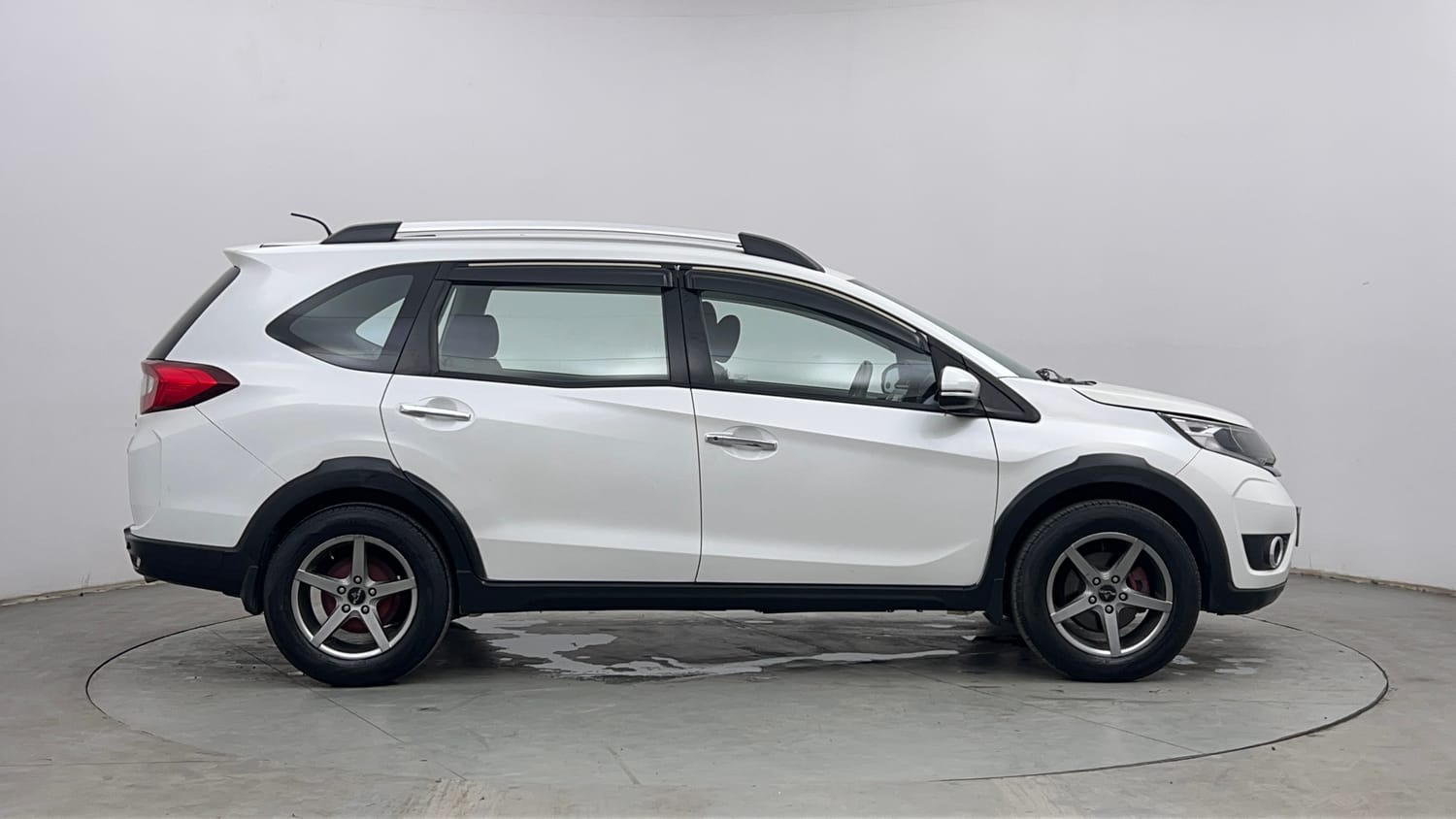 Used 2019 Honda BR-V V Petrol Petrol Manual exterior RIGHT SIDE VIEW