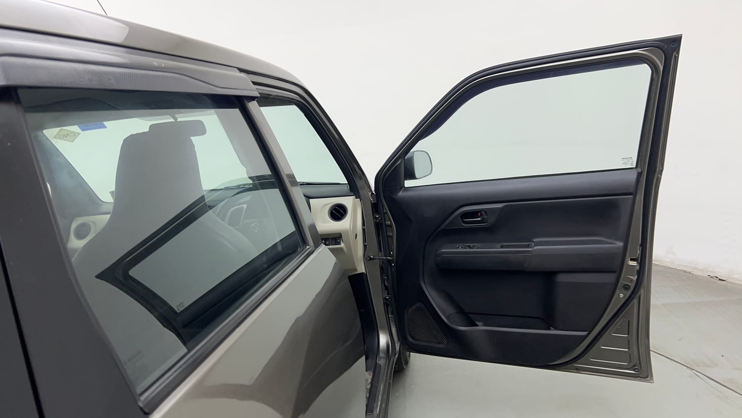 Used 2020 Maruti Suzuki Wagon R LXi 1.0 CNG Cng Manual interior RIGHT FRONT DOOR OPEN VIEW