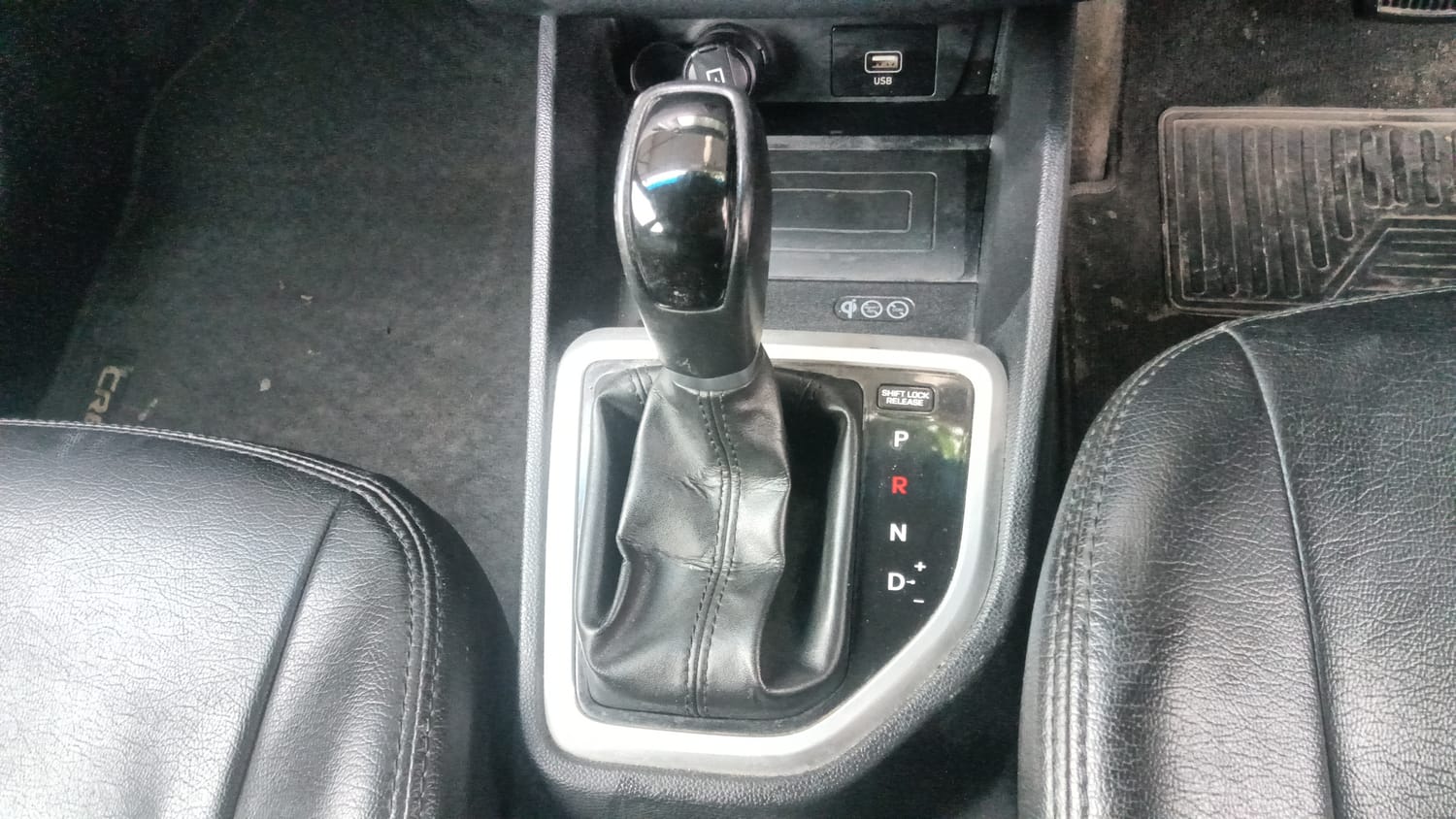 Used 2019 Hyundai Creta SX 1.6 AT CRDi Diesel Automatic interior GEAR  KNOB VIEW