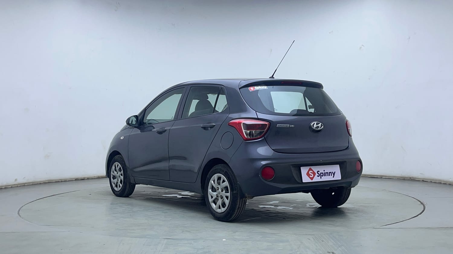 Used 2018 Hyundai Grand i10 Magna AT 1.2 Kappa VTVT Petrol Automatic exterior LEFT REAR CORNER VIEW