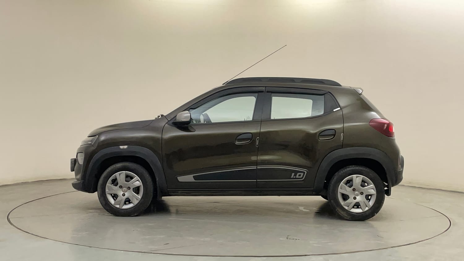 Used 2021 Renault Kwid RXT 1.0 AMT Opt Petrol Automatic exterior LEFT SIDE VIEW