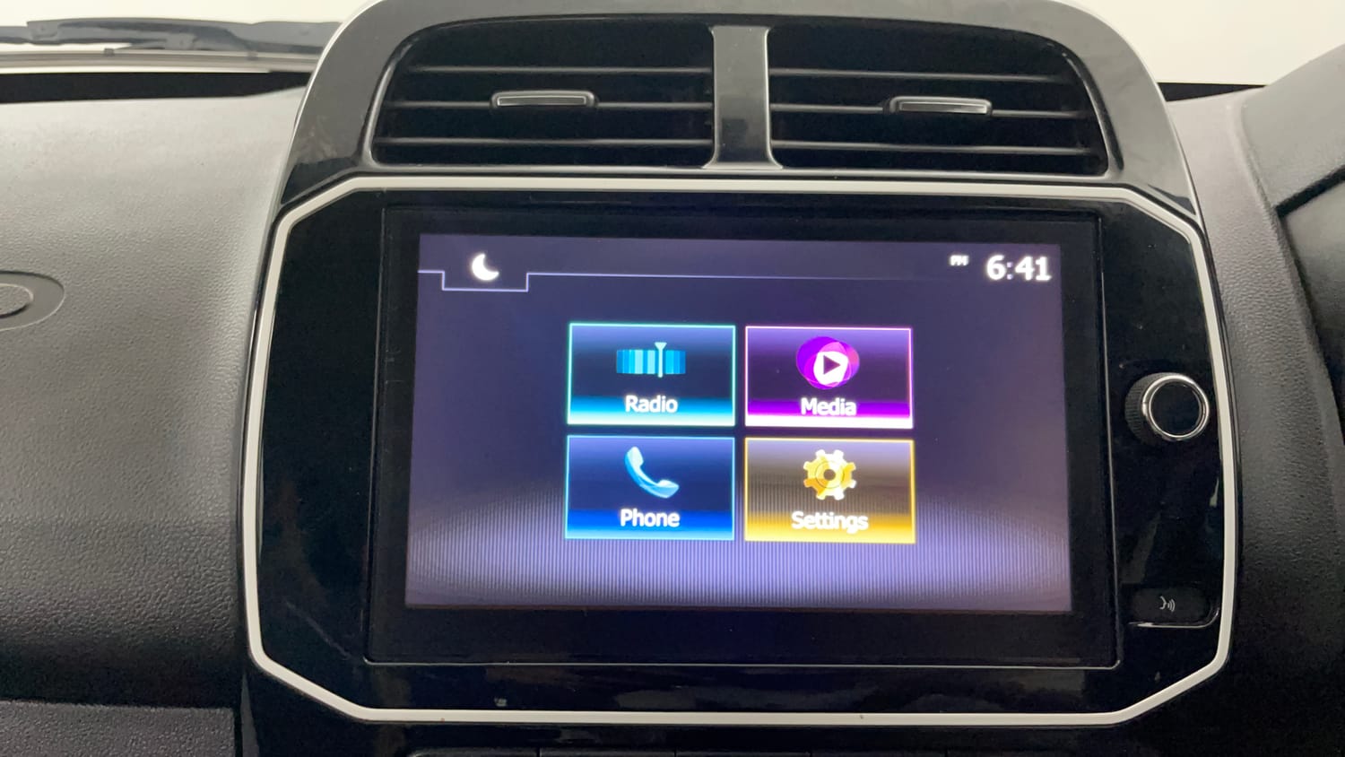 Used 2023 Renault Kwid CLIMBER AMT Petrol Automatic top_features Touch screen infotainment system