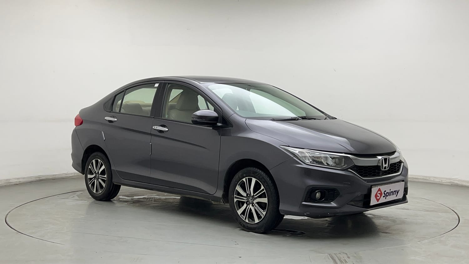Used 2019 Honda City V Petrol Petrol Manual exterior RIGHT FRONT CORNER VIEW