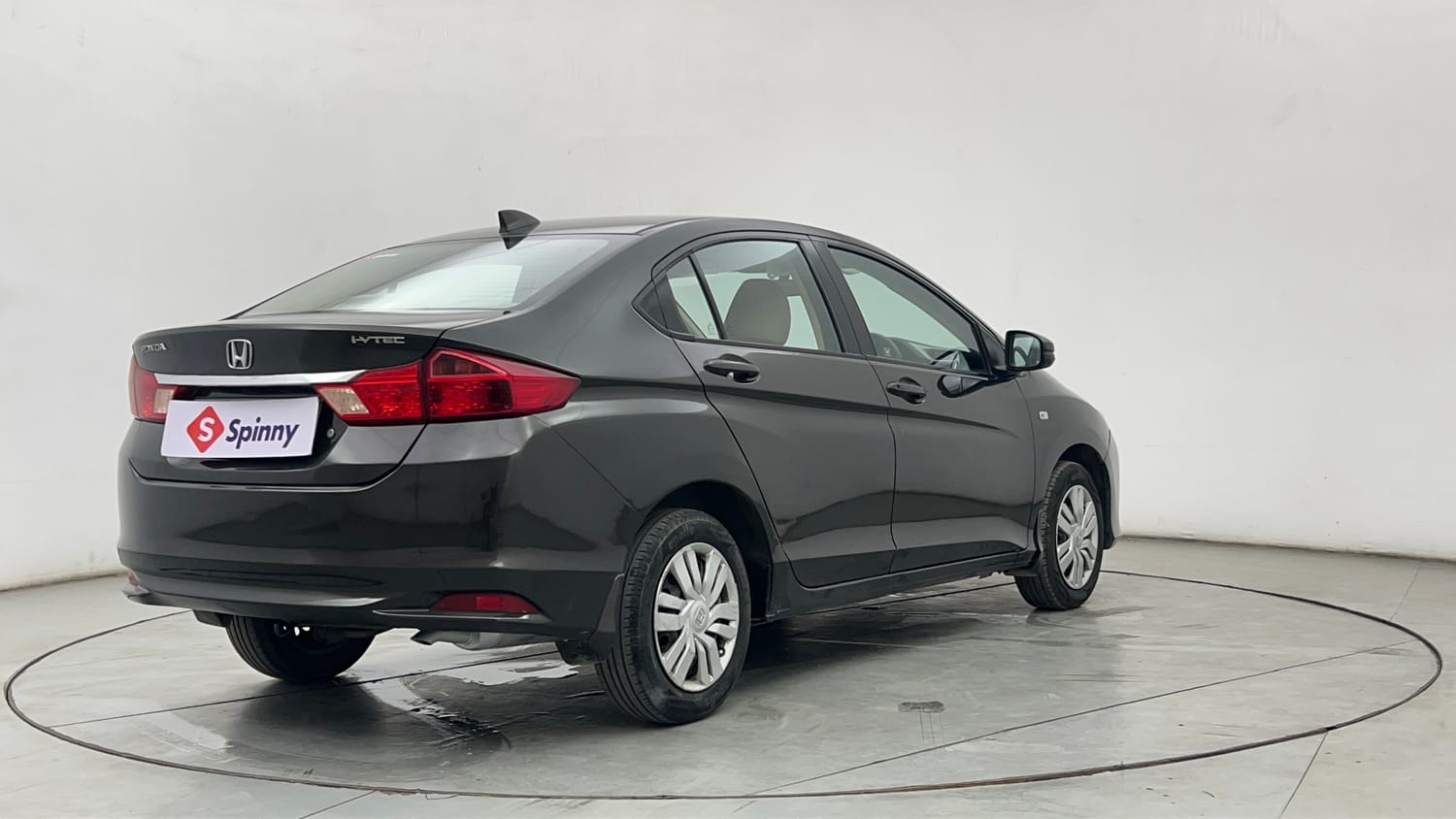 Used 2015 Honda City SV CVT Petrol Automatic exterior RIGHT REAR CORNER VIEW