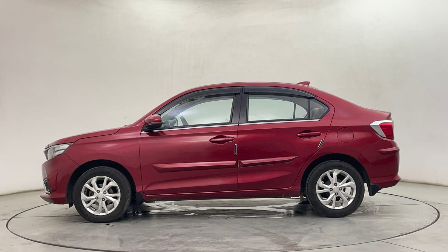 Used 2018 Honda Amaze 1.2 VX MT Petrol Petrol Manual exterior LEFT SIDE VIEW