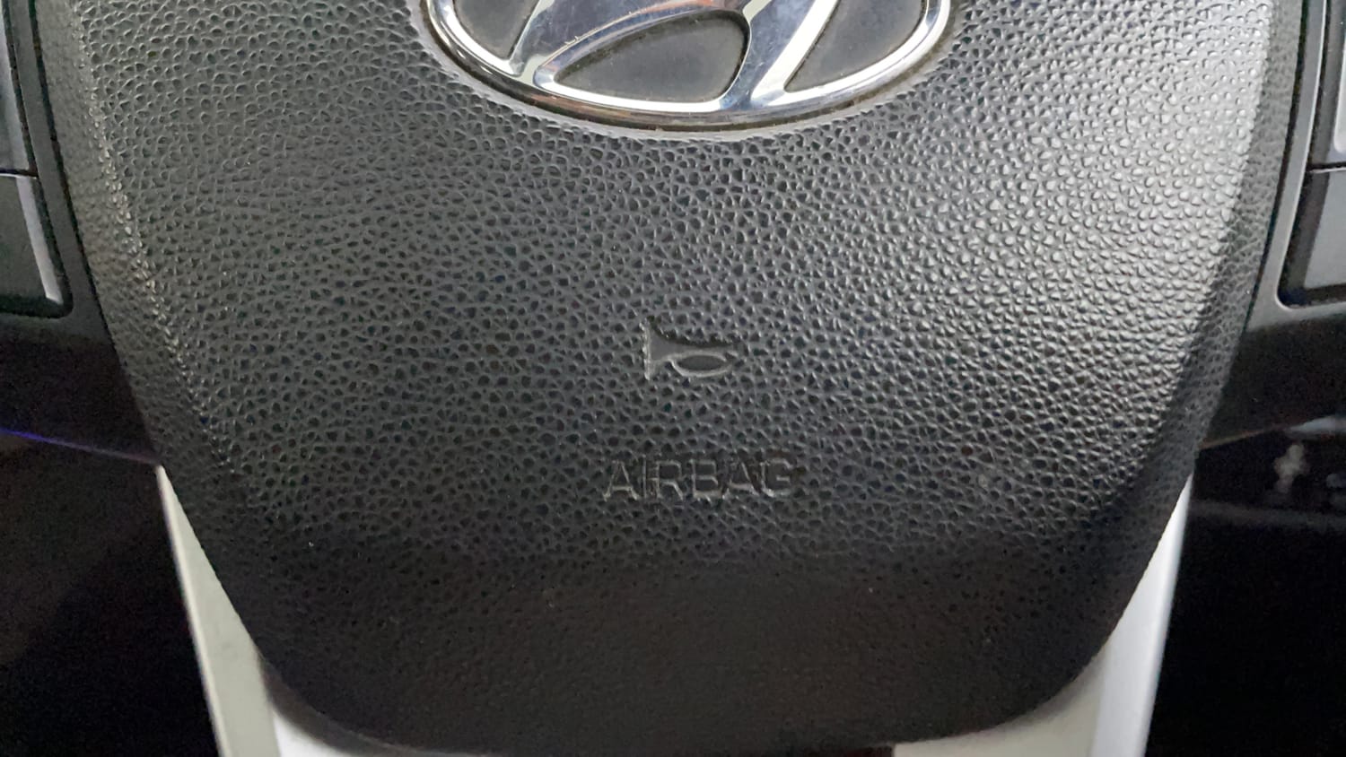 Used 2018 Hyundai Creta SX 1.6 AT CRDi Diesel Automatic top_features Airbags