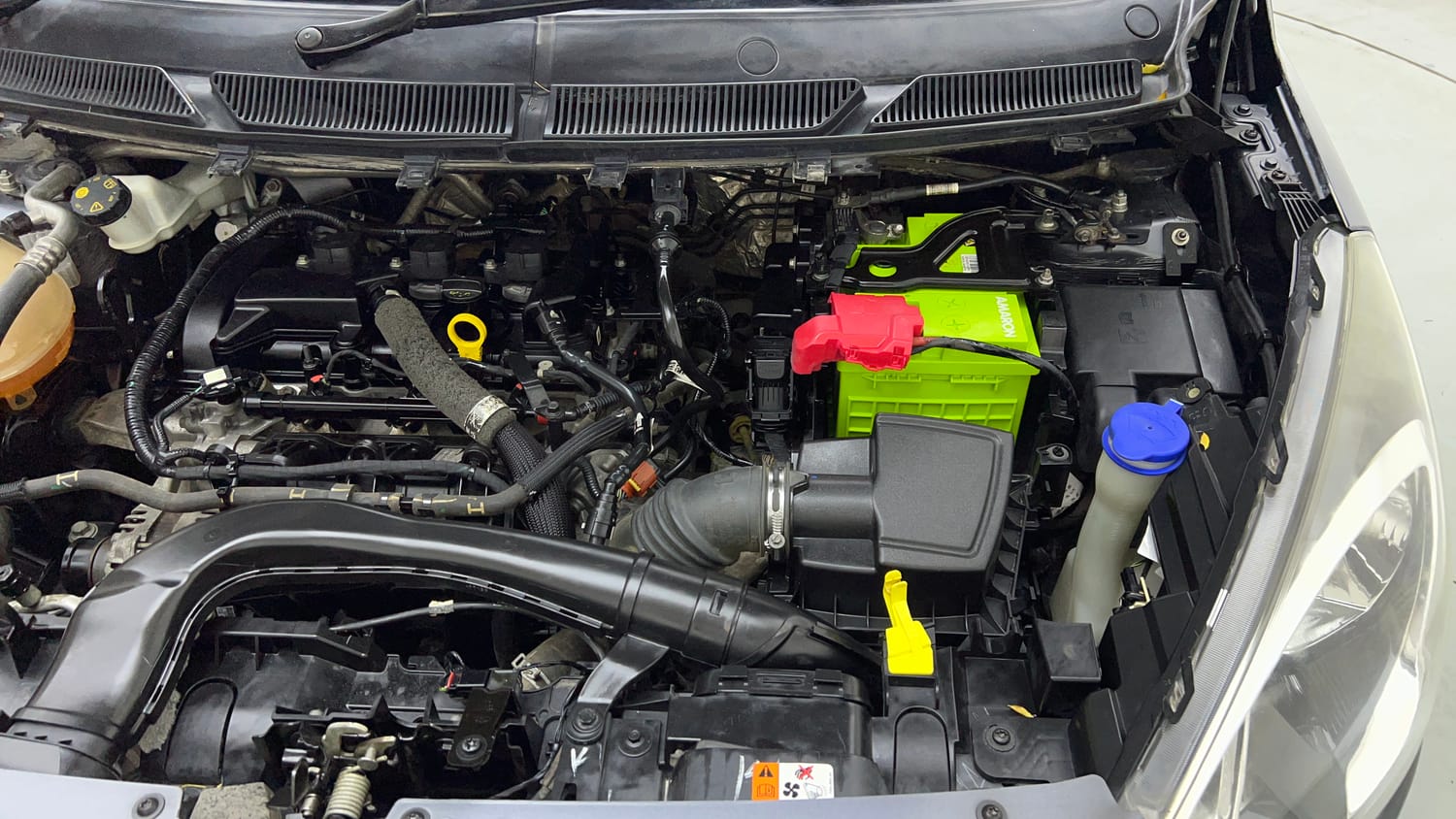 Used 2018 Ford Freestyle Titanium Plus 1.2 Ti-VCT Petrol Manual engine ENGINE LEFT SIDE VIEW