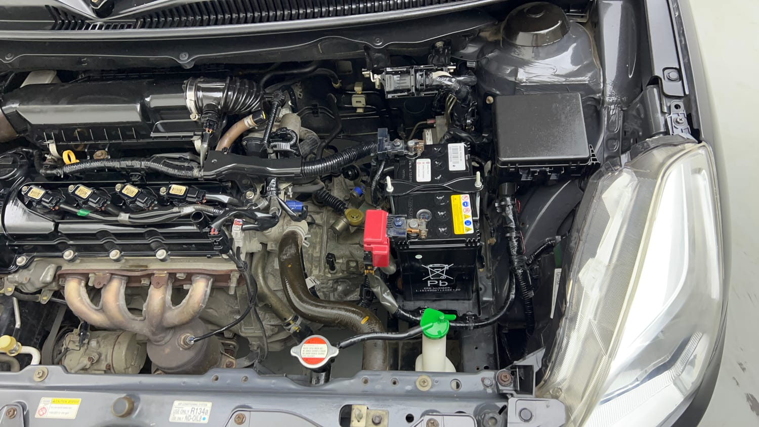 Used 2017 Maruti Suzuki Baleno Sigma 1.2 Petrol Manual engine ENGINE LEFT SIDE VIEW