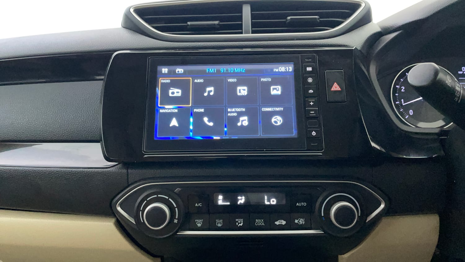 Used 2018 Honda Amaze 1.2 VX MT Petrol Petrol Manual interior MUSIC SYSTEM & AC CONTROL VIEW