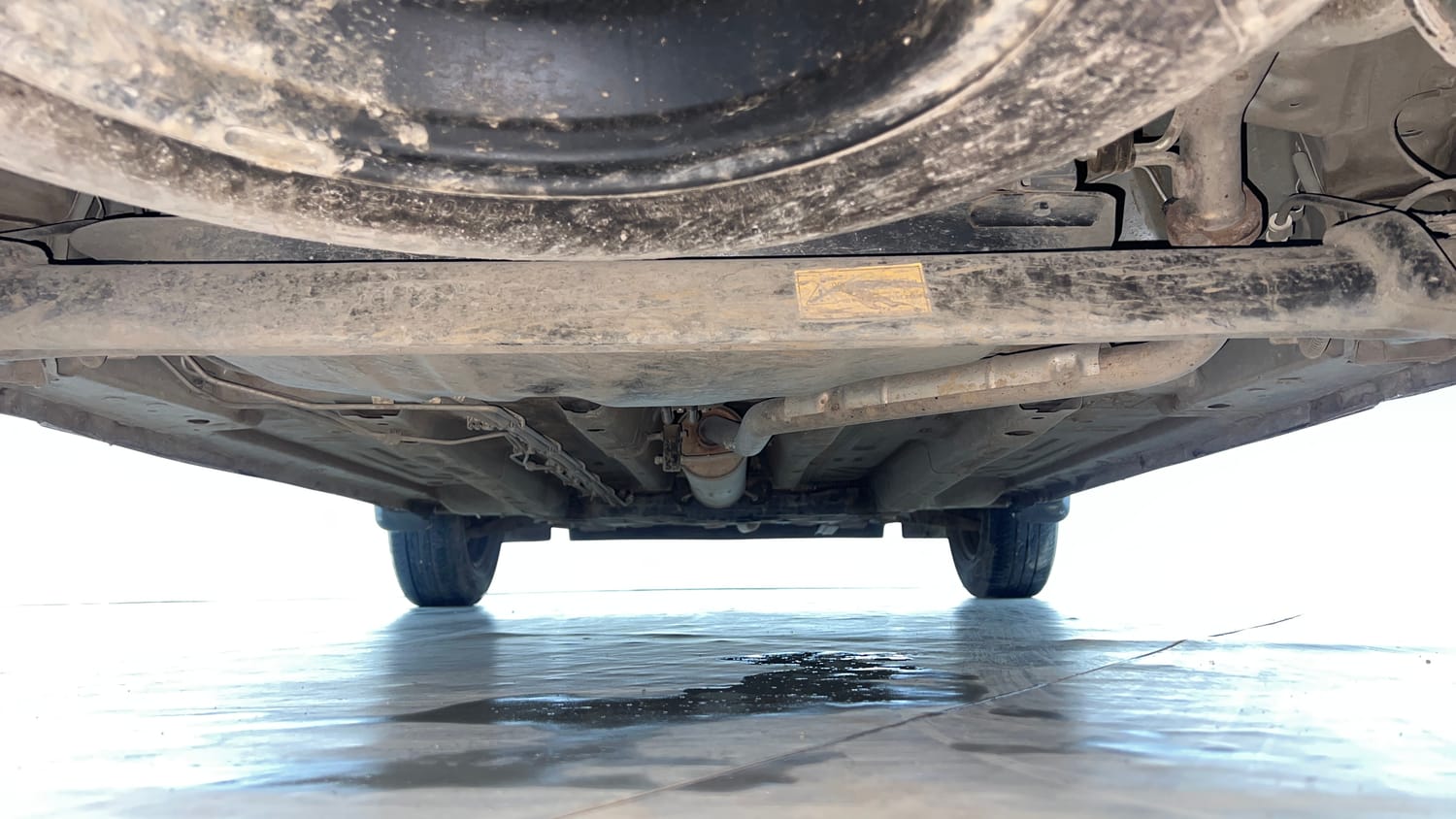 Used 2024 Tata Punch Pure CNG Cng Manual extra REAR UNDERBODY VIEW (TAKEN FROM REAR)