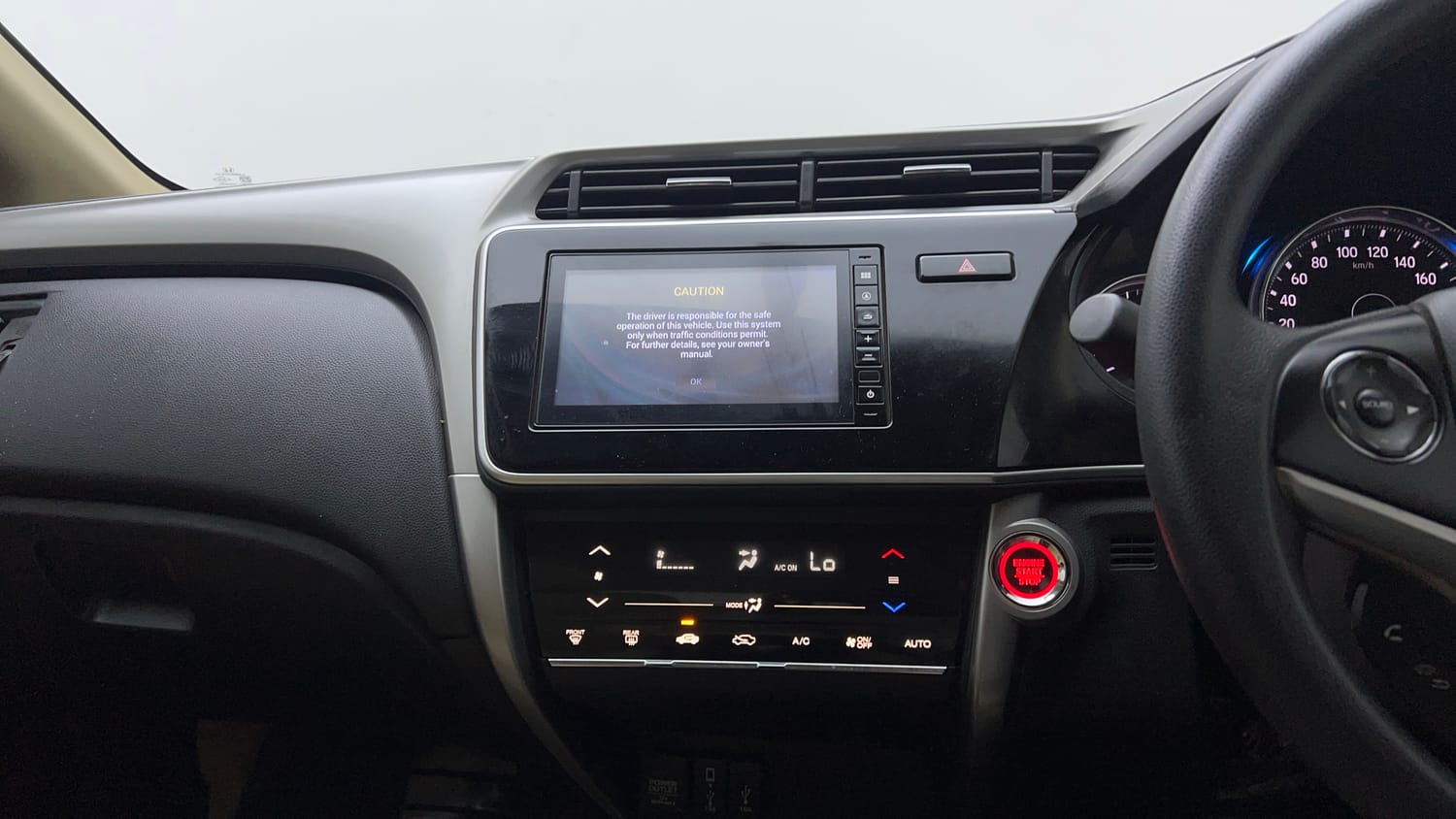 Used 2022 Honda City 4th Generation V Petrol Petrol Manual interior MUSIC SYSTEM & AC CONTROL VIEW