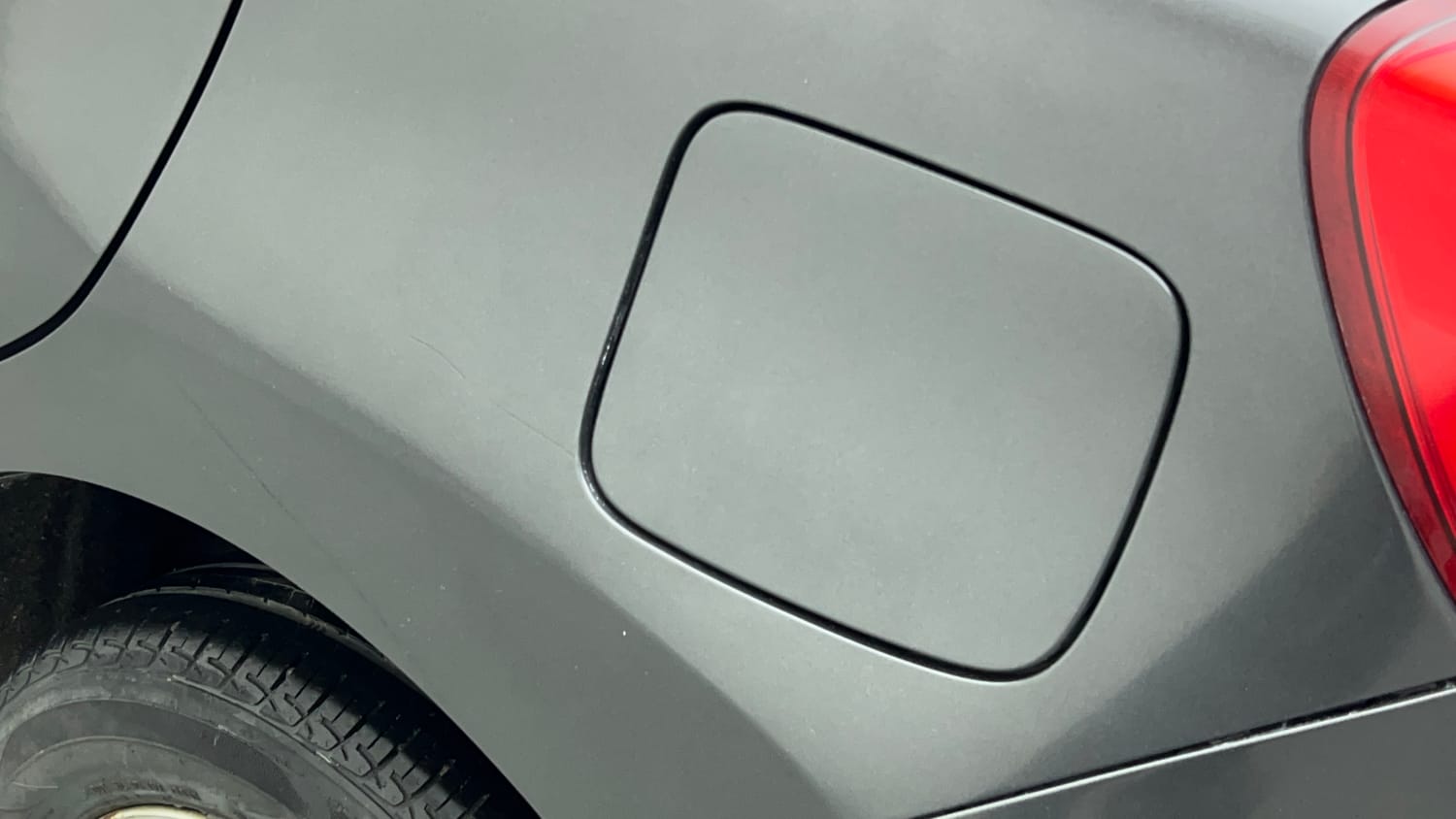 Used 2017 Maruti Suzuki Baleno Sigma 1.2 Petrol Manual dents MINOR SCRATCH
