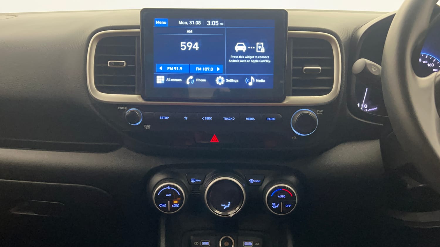 Used 2022 Hyundai Venue S Plus 1.2 Petrol Petrol Manual interior MUSIC SYSTEM & AC CONTROL VIEW