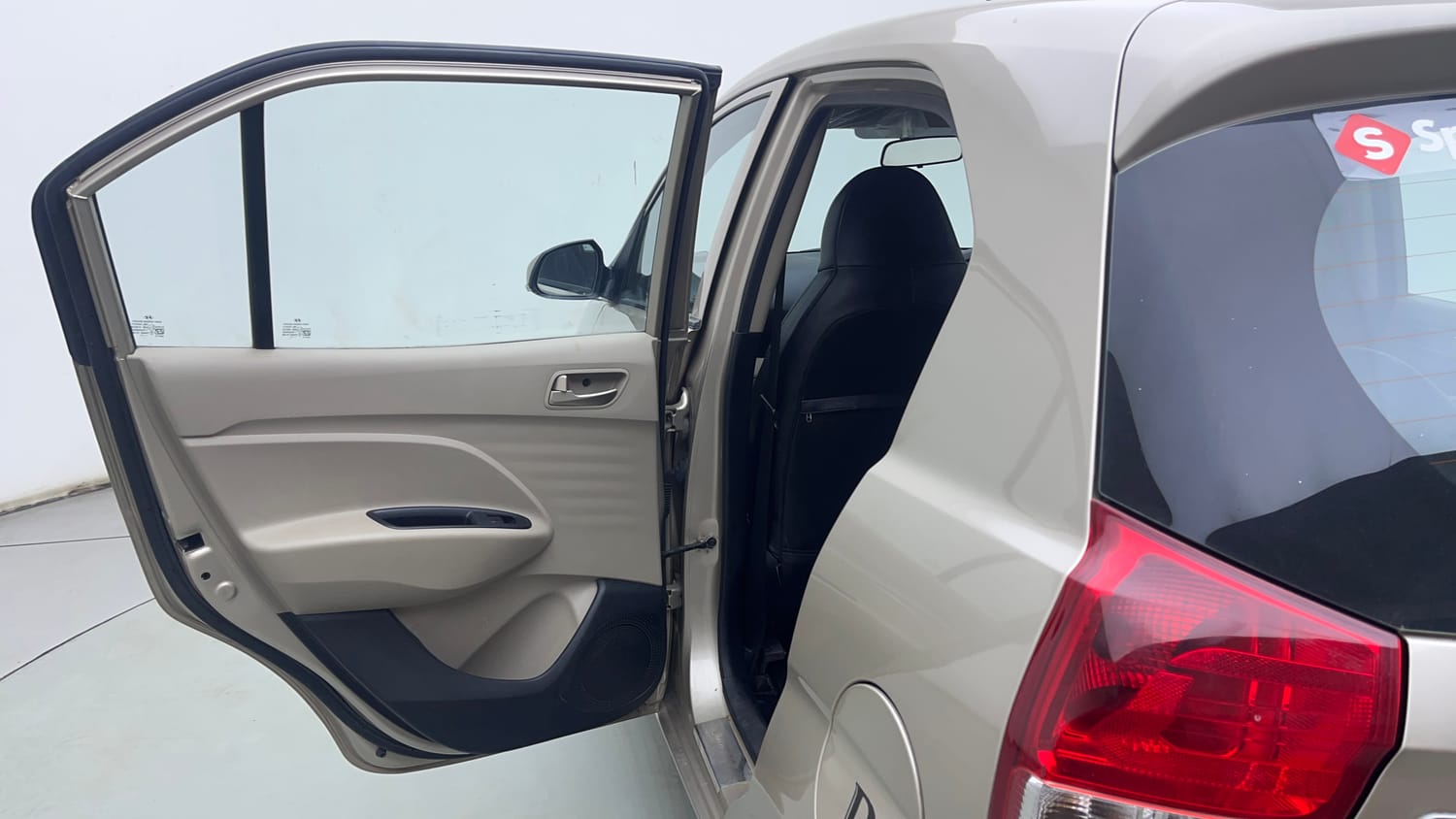 Used 2019 Hyundai Santro Asta Petrol Manual interior LEFT REAR DOOR OPEN VIEW