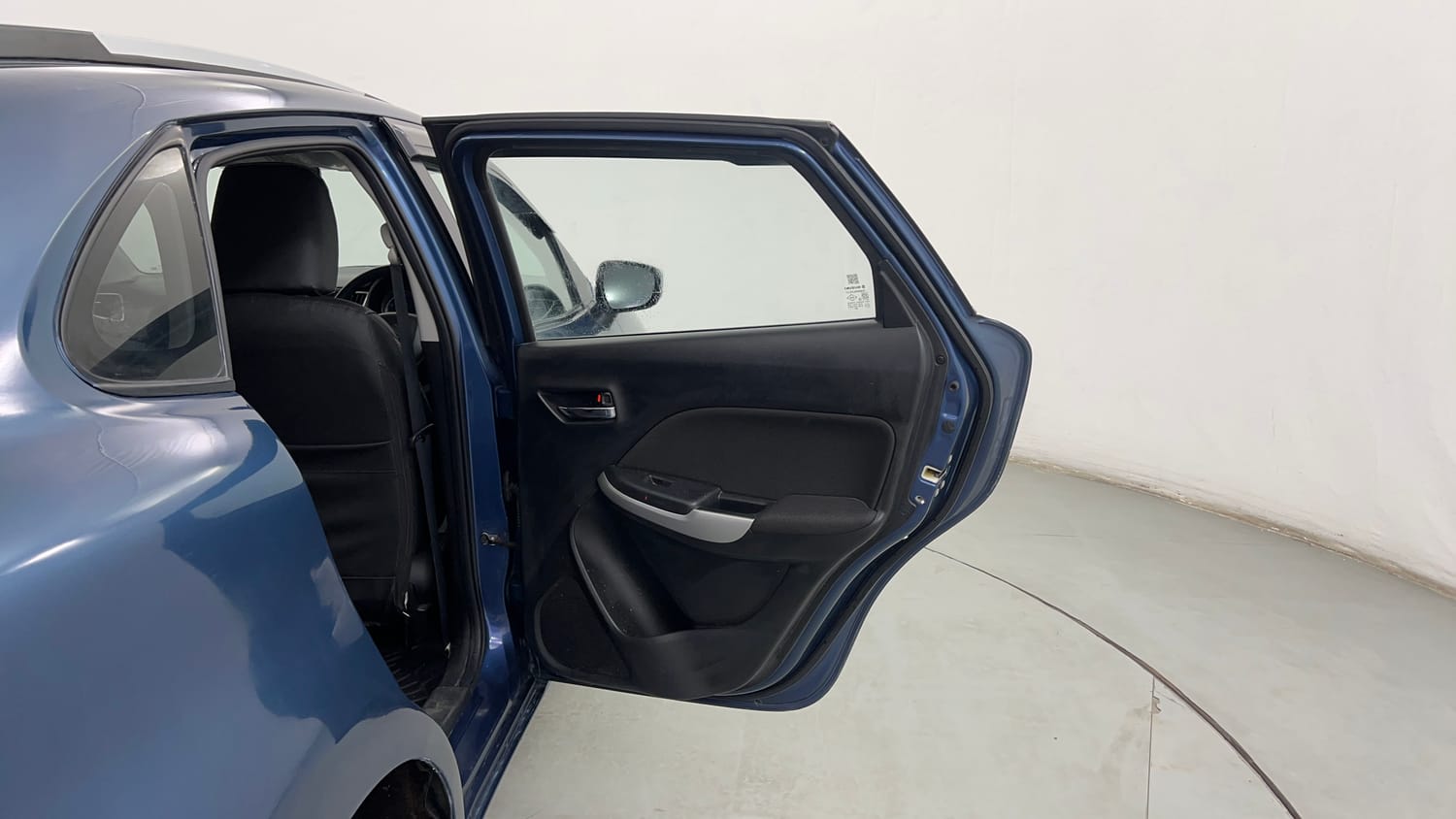 Used 2017 Maruti Suzuki Baleno Delta 1.2 Petrol Manual interior RIGHT REAR DOOR OPEN VIEW