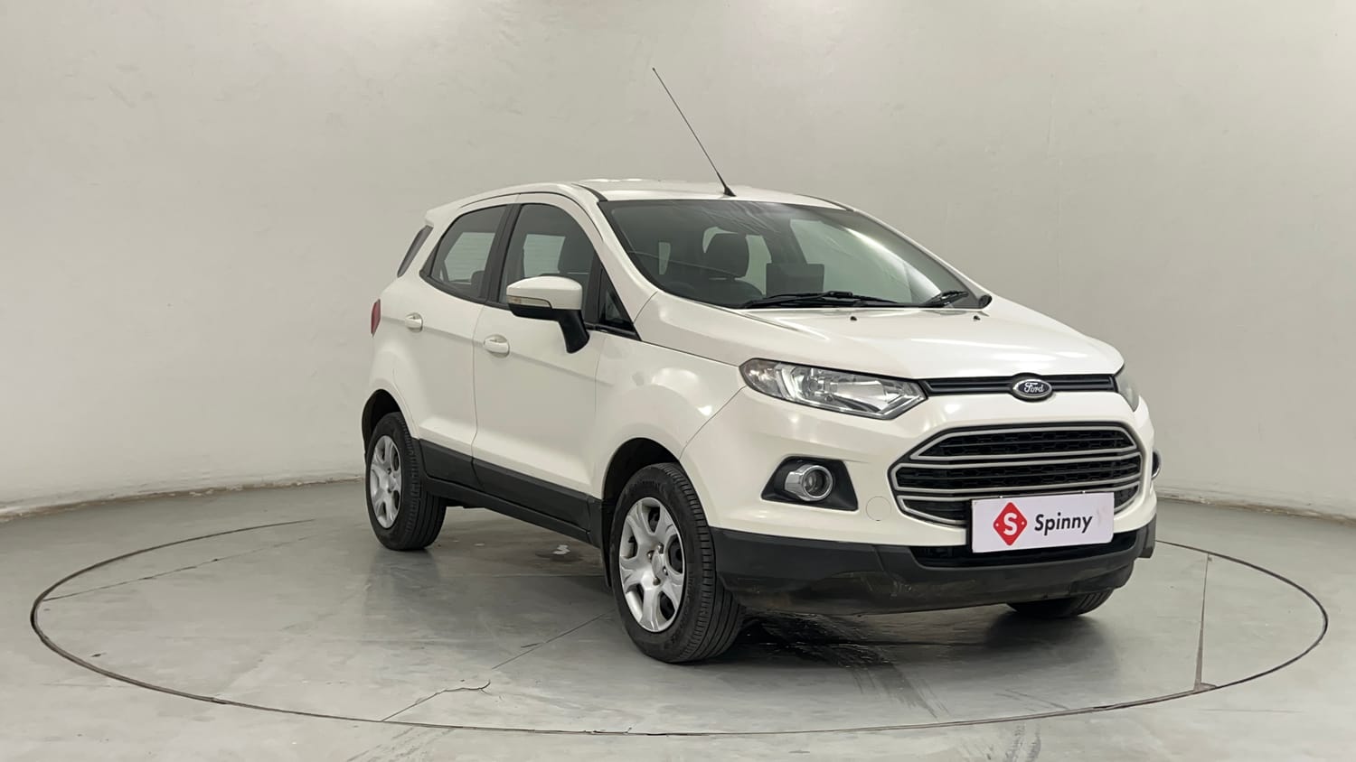 Used 2015 Ford EcoSport Trend 1.5 TDCi Diesel Manual exterior RIGHT FRONT CORNER VIEW