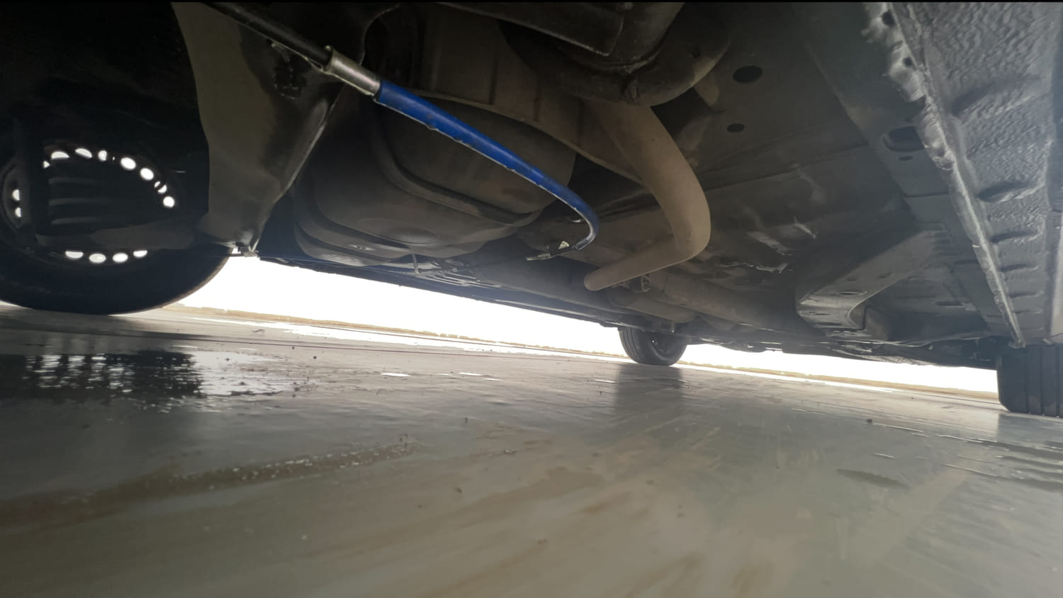 Used 2015 Honda Amaze 1.2 E i-VTEC Petrol Manual extra REAR RIGHT UNDERBODY VIEW