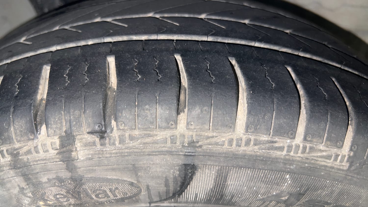 Used 2016 Honda Amaze 1.2 S i-VTEC Petrol Manual tyres RIGHT REAR TYRE TREAD VIEW