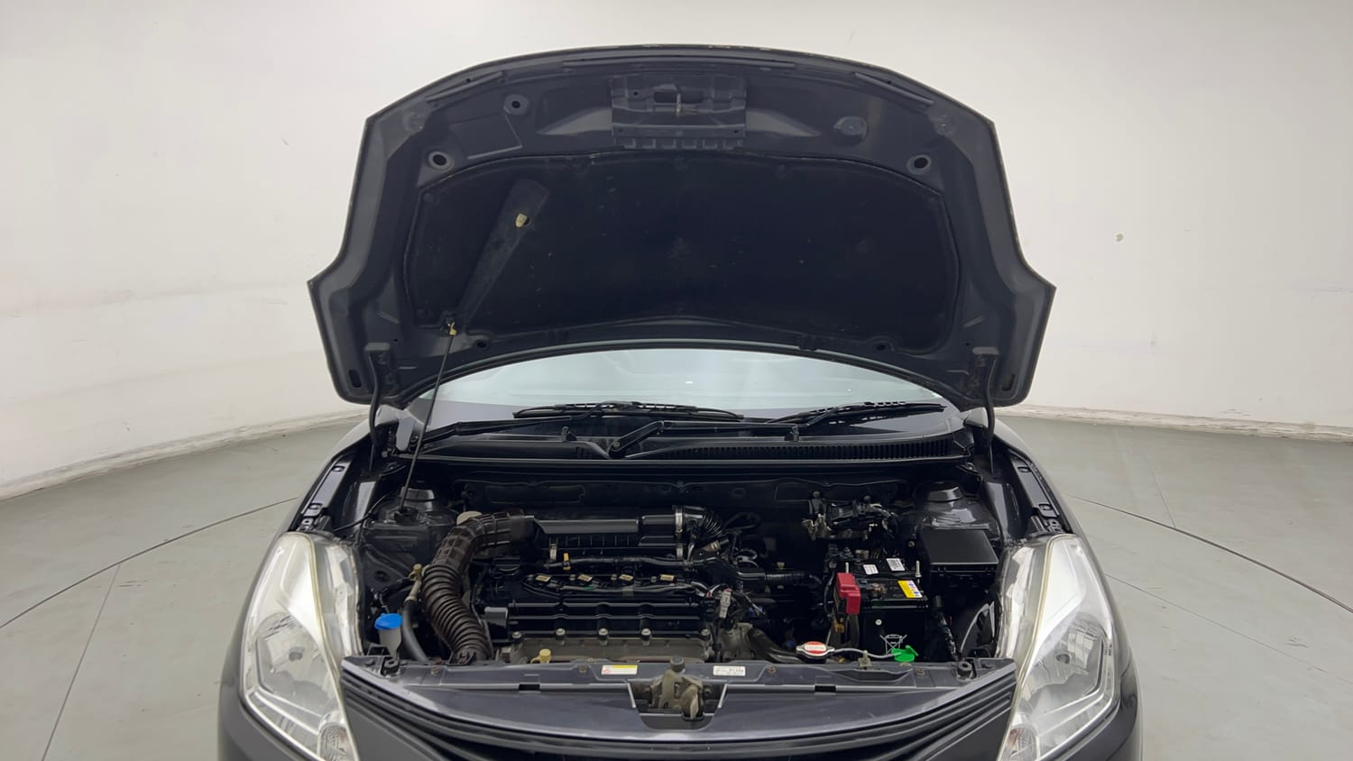 Used 2017 Maruti Suzuki Baleno Sigma 1.2 Petrol Manual engine ENGINE & BONNET OPEN FRONT VIEW