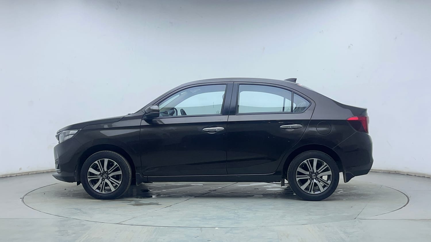 Used 2023 Honda Amaze VX MT 1.2 Petrol Petrol Manual exterior LEFT SIDE VIEW
