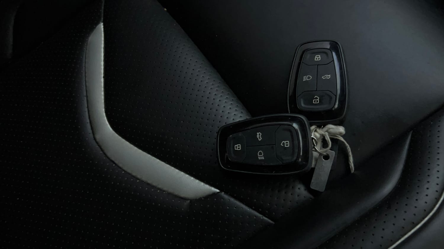 Used 2024 Tata Punch Creative Dual Tone AMT Petrol Automatic extra CAR KEY VIEW