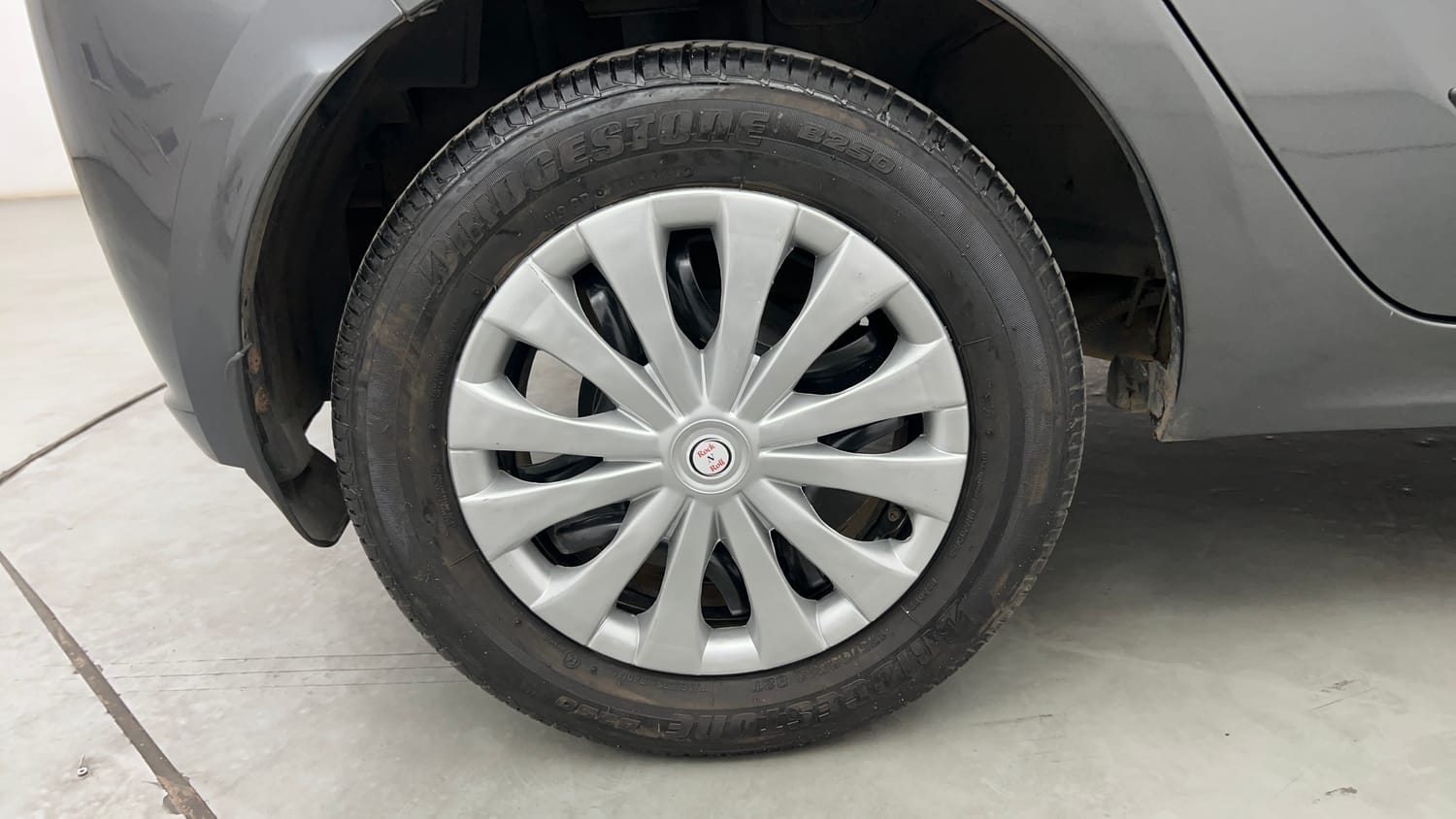 Used 2024 Tata Tiago XT Petrol Manual tyres RIGHT REAR TYRE RIM VIEW