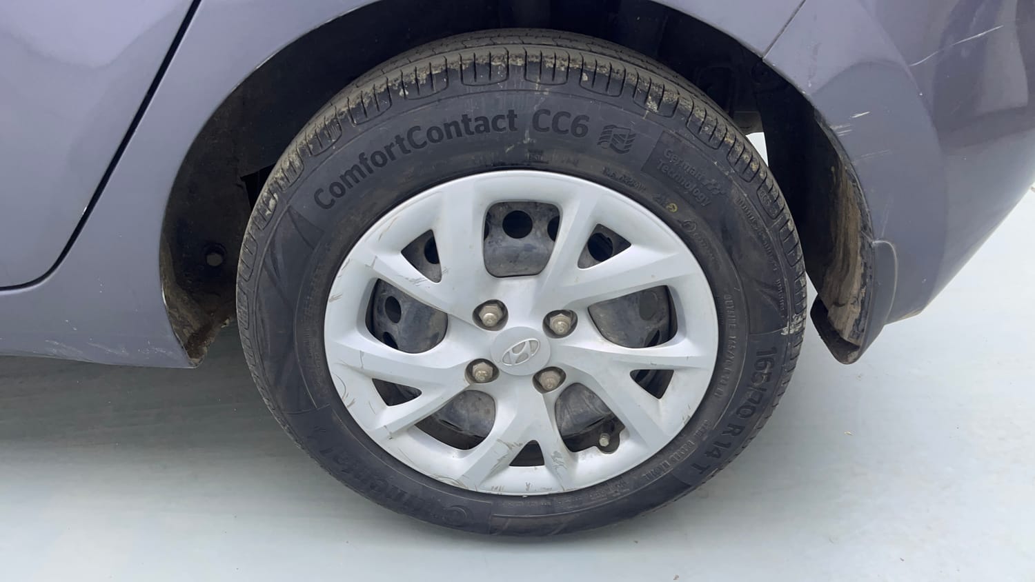 Used 2018 Hyundai Grand i10 Magna AT 1.2 Kappa VTVT Petrol Automatic tyres LEFT REAR TYRE RIM VIEW